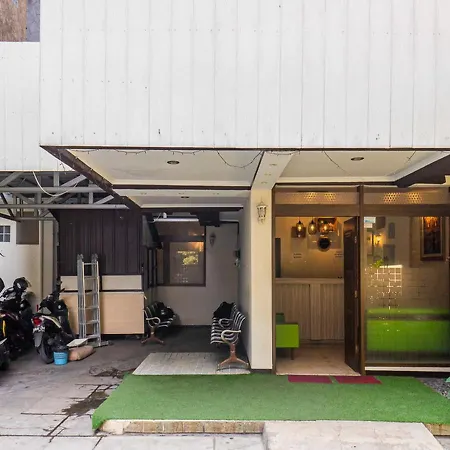 Reddoorz Near Alun Alun Bandung 2 Hotel